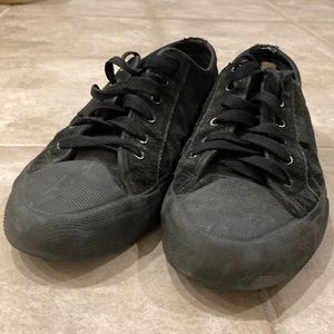 Mens size 9.5 DC Manual RT skate shoe (Black 001)